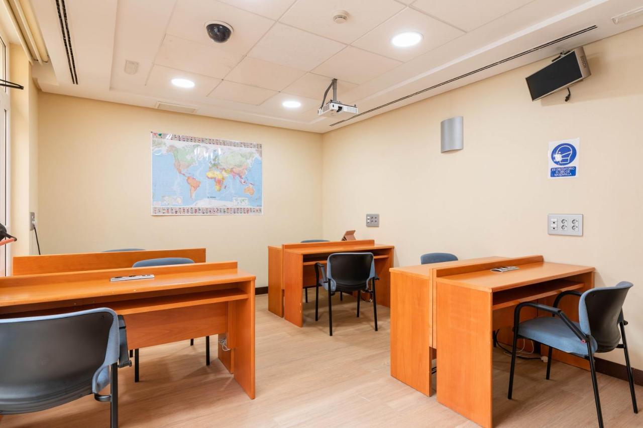 Micampus Aranjuez Student Residence Экстерьер фото